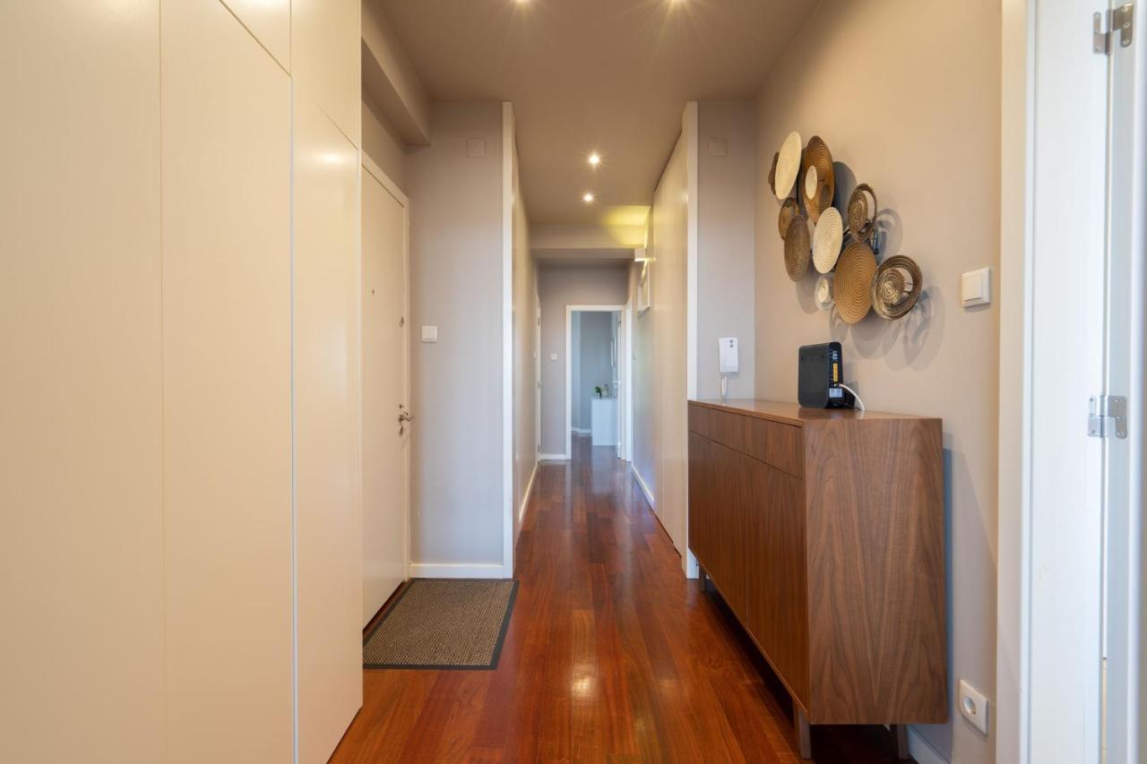 Carolina Roomy & Modern Apartment Porto Bagian luar foto