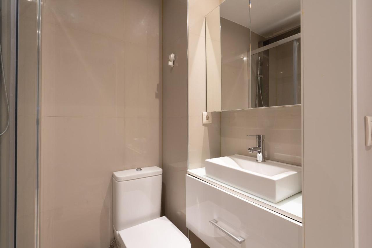 Carolina Roomy & Modern Apartment Porto Bagian luar foto